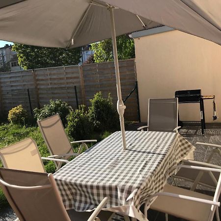 Agreable Maison Proche Gare Avec Parking Gratuit 르망 외부 사진