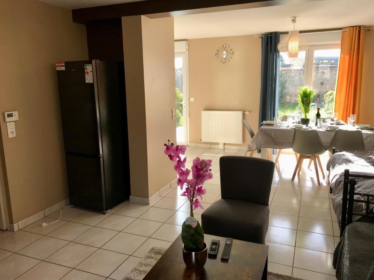 Agreable Maison Proche Gare Avec Parking Gratuit 르망 외부 사진