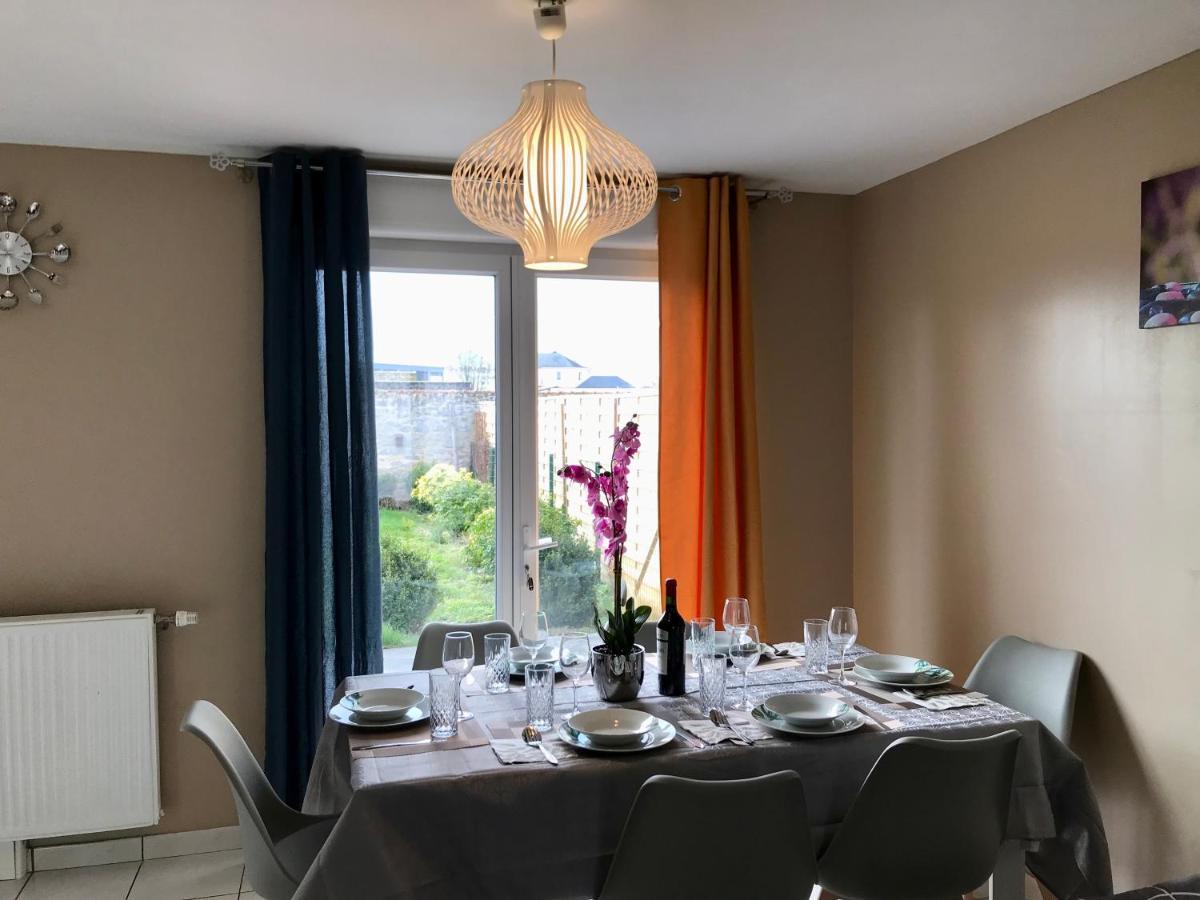 Agreable Maison Proche Gare Avec Parking Gratuit 르망 외부 사진
